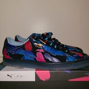 Puma sneakers